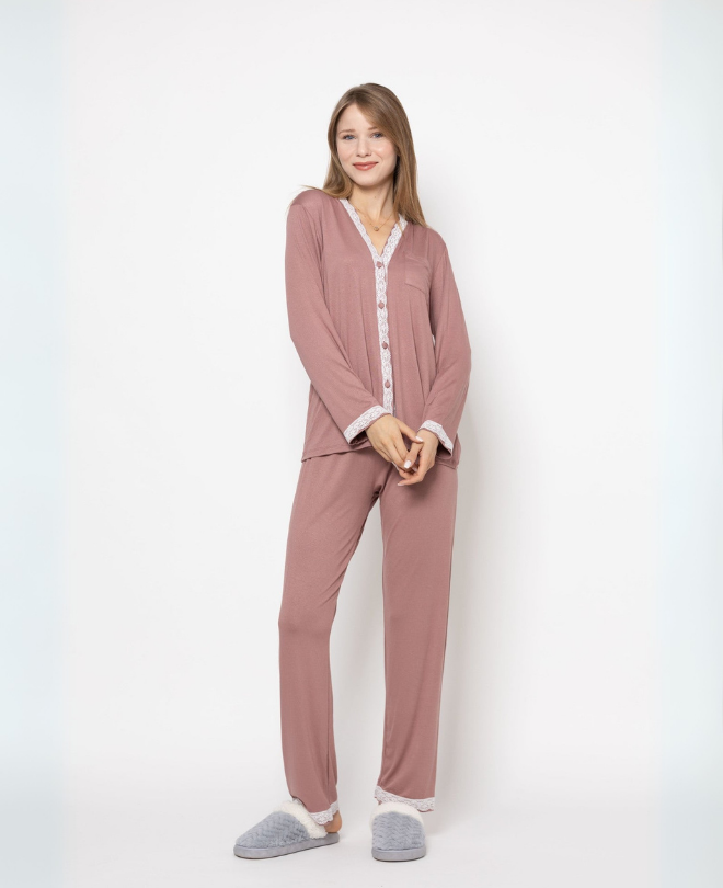 Pyjama en Coton et Dentelle